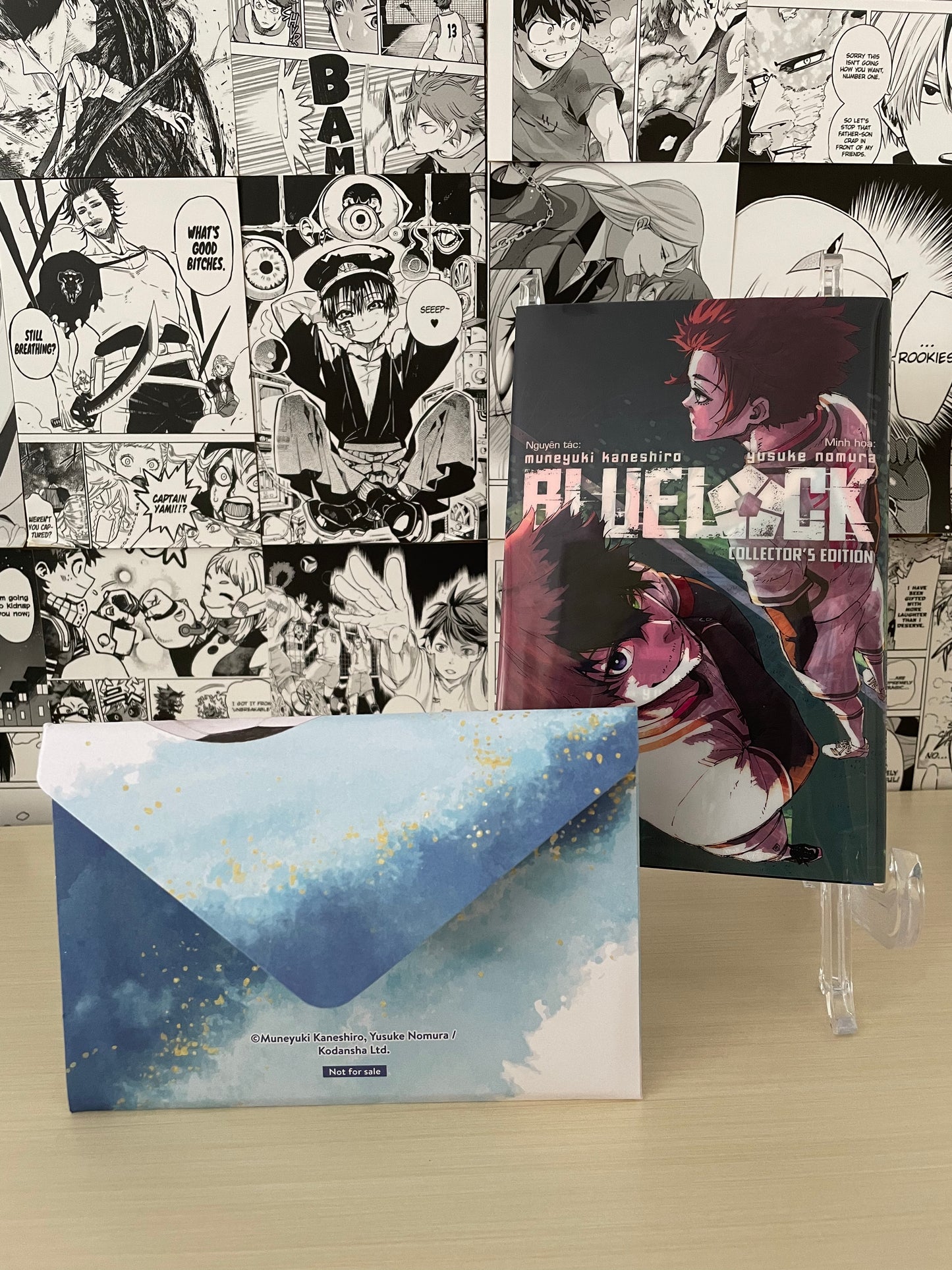 Variant Cover Blue Lock No. 15 + Postcard Box [VIETNAM]