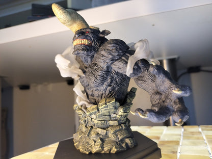 Berserk Vol. 43 Special Edition + Zodd Bust Figure