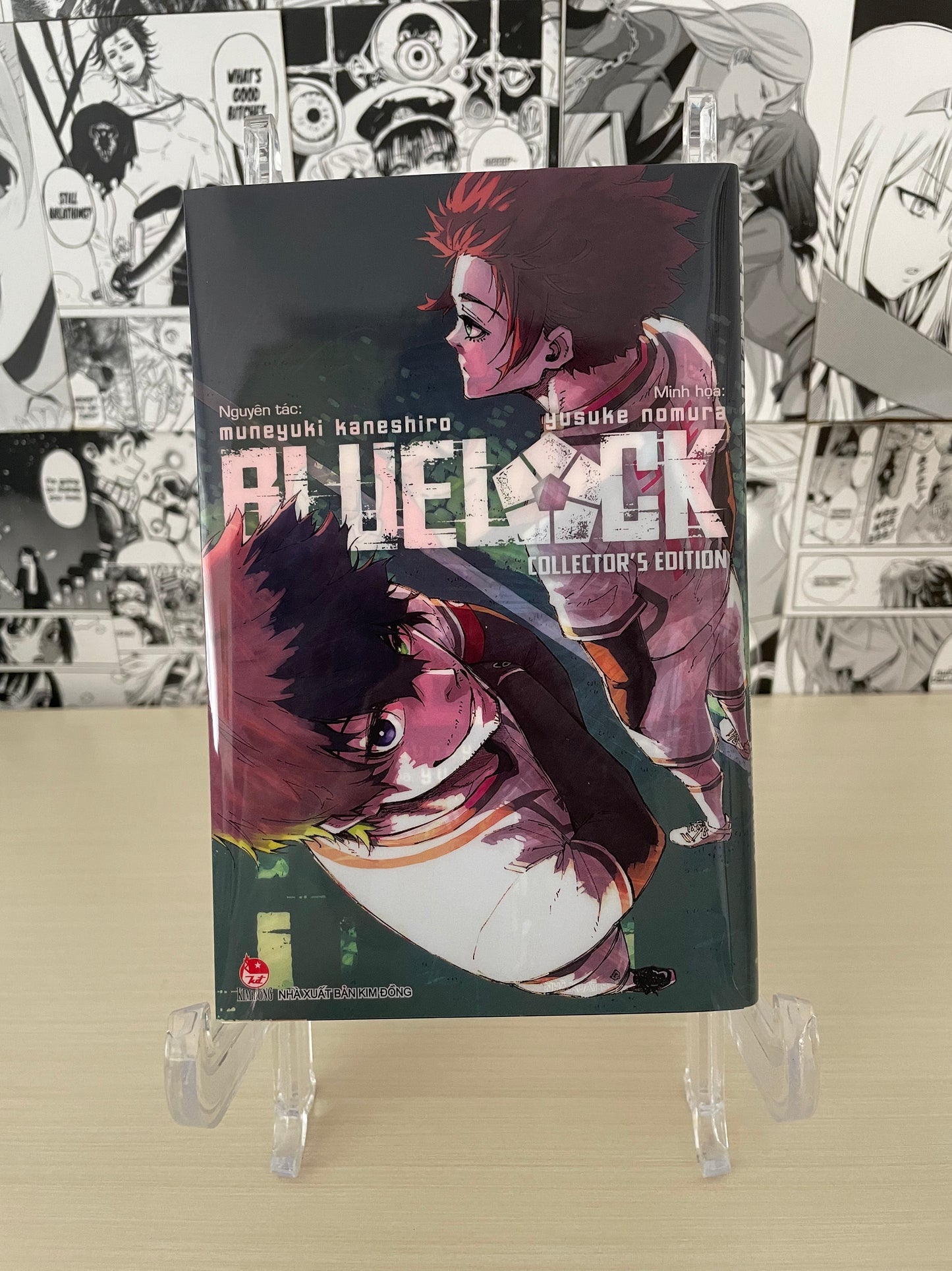 Variant Cover Blue Lock No. 15 + Postcard Box [VIETNAM]