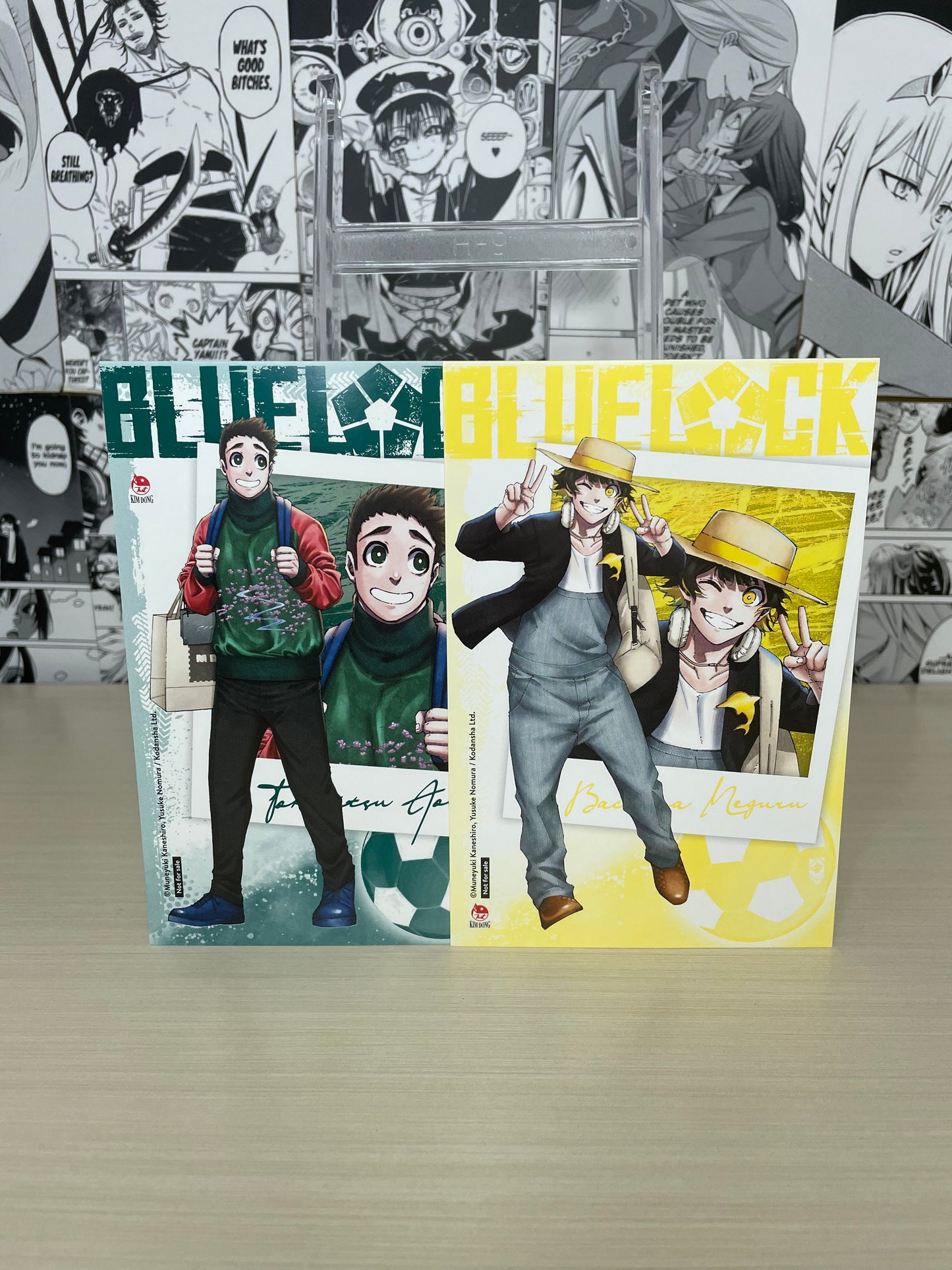 Variant Cover Blue Lock No. 15 + Postcard Box [VIETNAM]